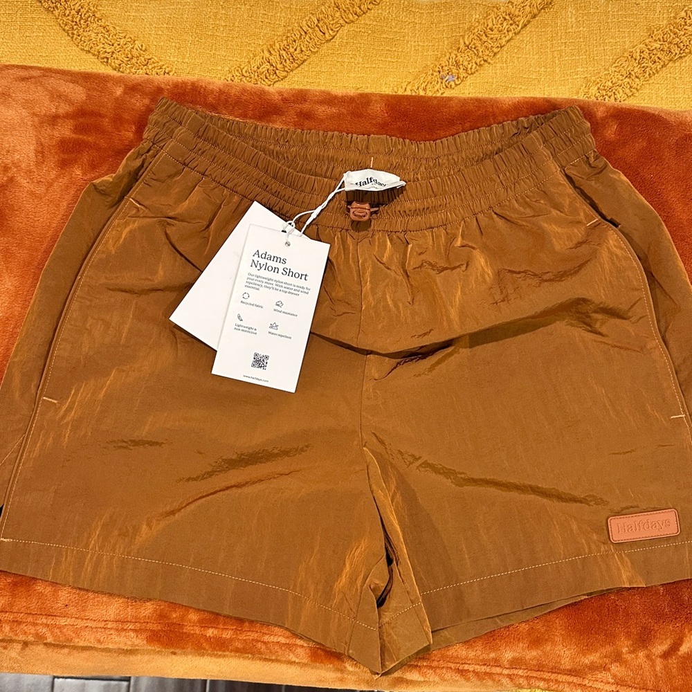 Half Days women’s shorts